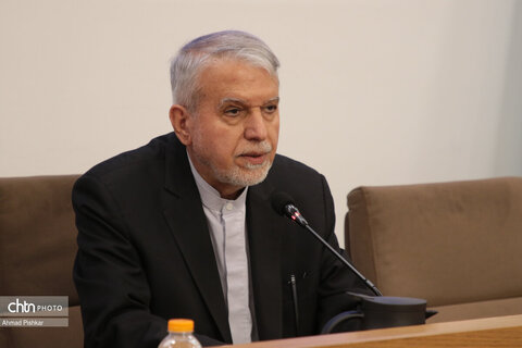نشست شورای معاونان، مشاوران، مدیران کل ستادی و استانی با وزیر میراث‌فرهنگی، گردشگری وصنایع دستی