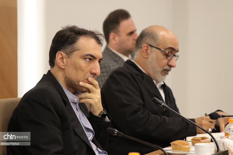 نشست شورای معاونان، مشاوران، مدیران کل ستادی و استانی با وزیر میراث‌فرهنگی، گردشگری وصنایع دستی