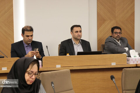 نشست شورای معاونان، مشاوران، مدیران کل ستادی و استانی با وزیر میراث‌فرهنگی، گردشگری وصنایع دستی