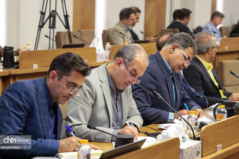 نشست شورای معاونان، مشاوران، مدیران کل ستادی و استانی با وزیر میراث‌فرهنگی، گردشگری وصنایع دستی