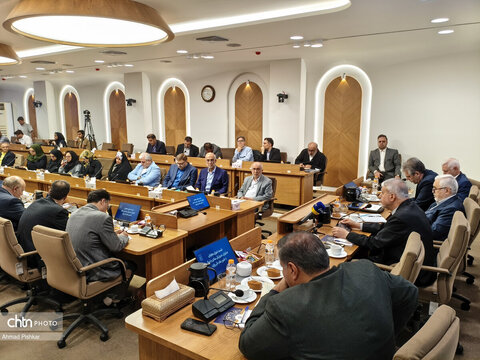 نشست شورای معاونان، مشاوران، مدیران کل ستادی و استانی با وزیر میراث‌فرهنگی، گردشگری وصنایع دستی