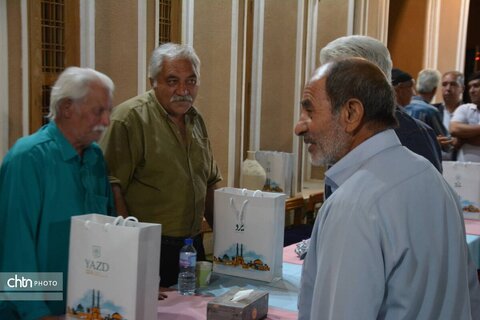تجلیل از حافظان هویت معماری یزد؛ وقتی تجربه، میراث می‌شود