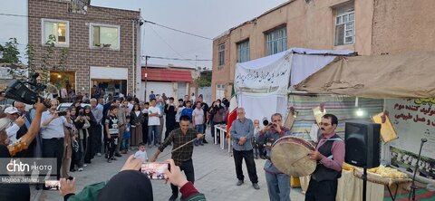 اولین روز از برگزاری جشنواره انگور روستای درسجین شهرستان ابهر