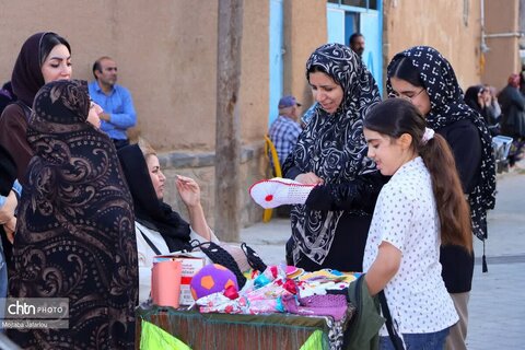 اولین روز از برگزاری جشنواره انگور روستای درسجین شهرستان ابهر