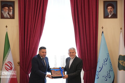 دیدار وزیر میراث فرهنگی گردشگری و صنایع دستی با سفرای ازبکستان و عراق