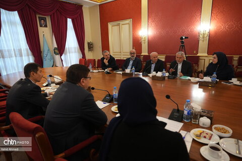 دیدار وزیر میراث فرهنگی گردشگری و صنایع دستی با سفرای ازبکستان و عراق