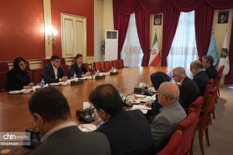 دیدار وزیر میراث فرهنگی گردشگری و صنایع دستی با سفرای ازبکستان و عراق