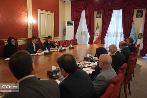 دیدار وزیر میراث فرهنگی گردشگری و صنایع دستی با سفرای ازبکستان و عراق