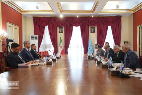 دیدار وزیر میراث فرهنگی گردشگری و صنایع دستی با سفرای ازبکستان و عراق