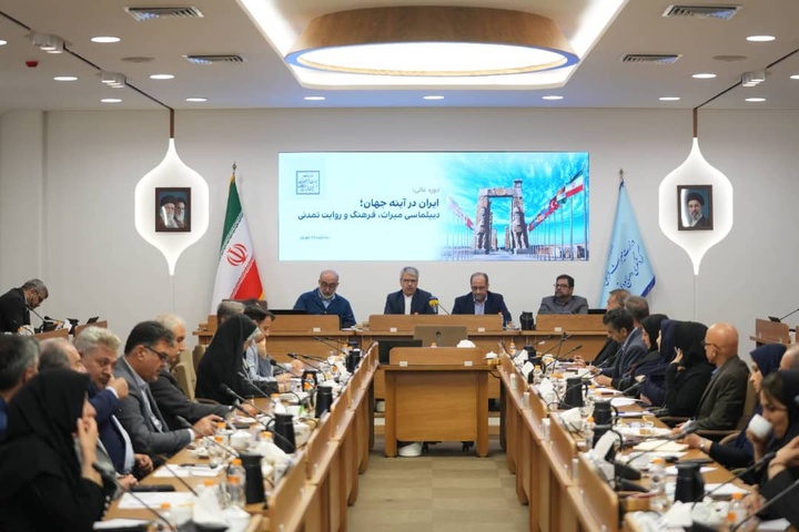 بقایی: گردشگری و میراث‌فرهنگی به مؤلفه قدرت نرم ایران تبدیل شده‌اند/ گنج ایران مردم ایران هستند