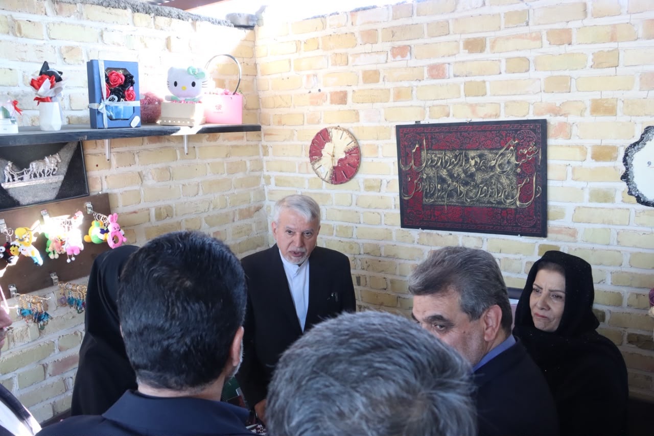 وزیر میراث‌فرهنگی به شهرستان آرادان سفر کرد/ شتاب‌بخشی به سرمایه‌گذاری گردشگری، حمایت از فعالان صنایع‌دستی و صیانت از میراث تاریخی در دستور کار