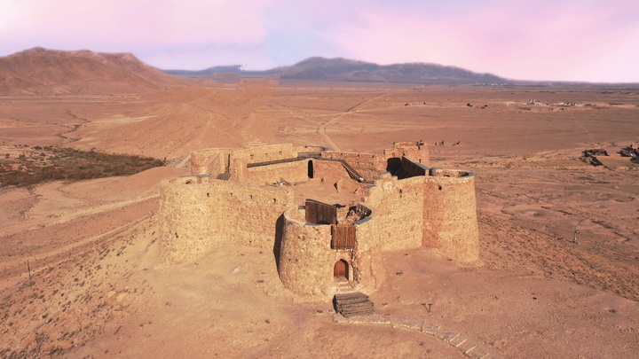 بر فراز تاریخ؛ روایتی از معماری دفاعی قلعه جلال‌الدین گرمه