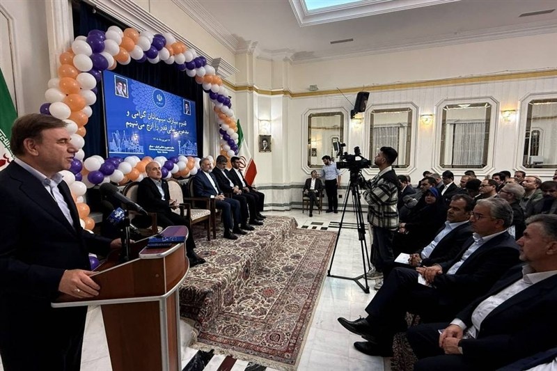 استاندار بوشهر خواستار مشارکت سرمایهگذاران در پروژههای اقتصادی شد