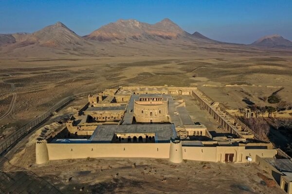 میراث فرهنگی تیران با مشارکت مردم و خیران احیا شده است/ مشارکت، پشتوانه حفاظت از میراث فرهنگی تیران و کرون است