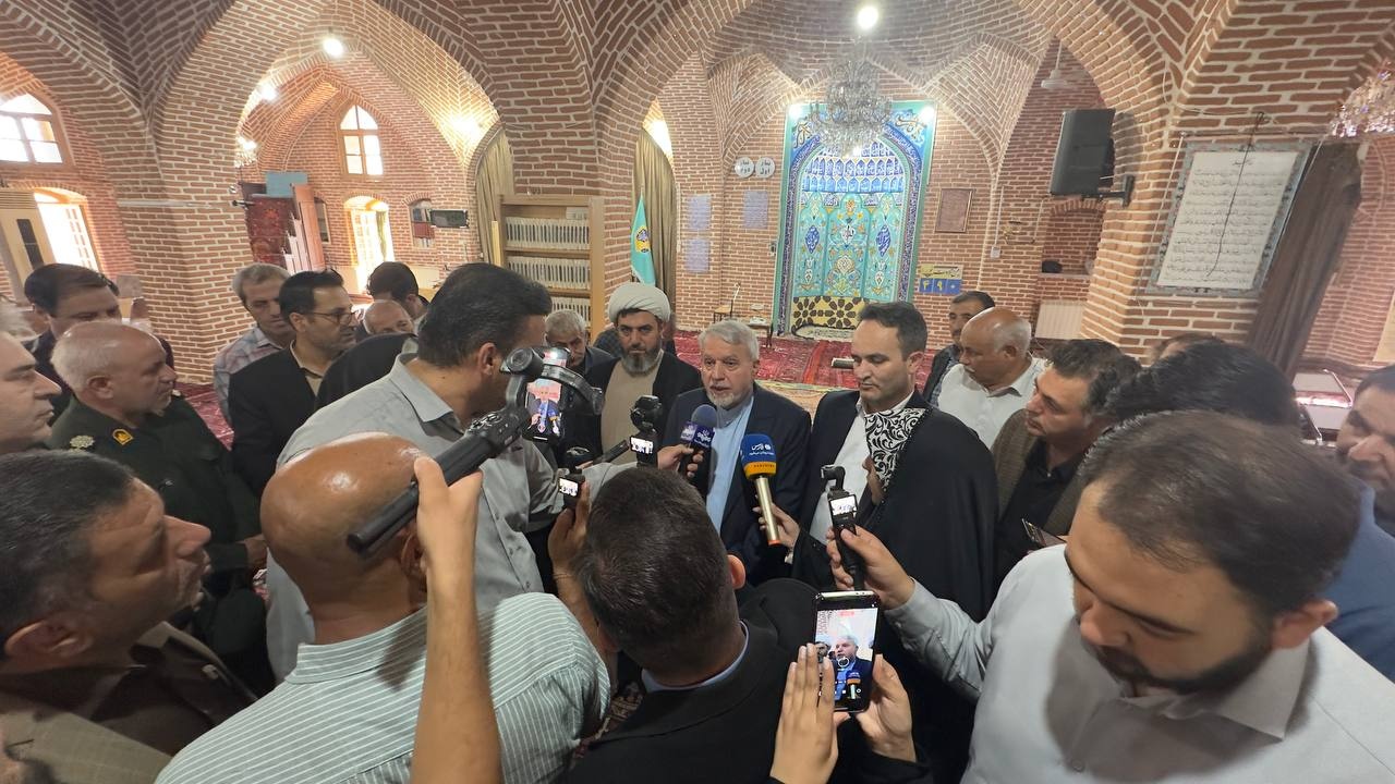 تسوج باید از «معبر گردشگری» به «مقصد گردشگری» تبدیل شود/ موزه، نماد و نمایه هویت یک شهر است/ اشیای تاریخی تسوج باید شناسایی و برای نمایش به این شهر بازگردانده شوند/ مسجد جامع تسوج «روح» تاریخ و تمدن ایران را در خود دارد/ این بنا نیازمند کاوش‌های باستان‌شناسی است