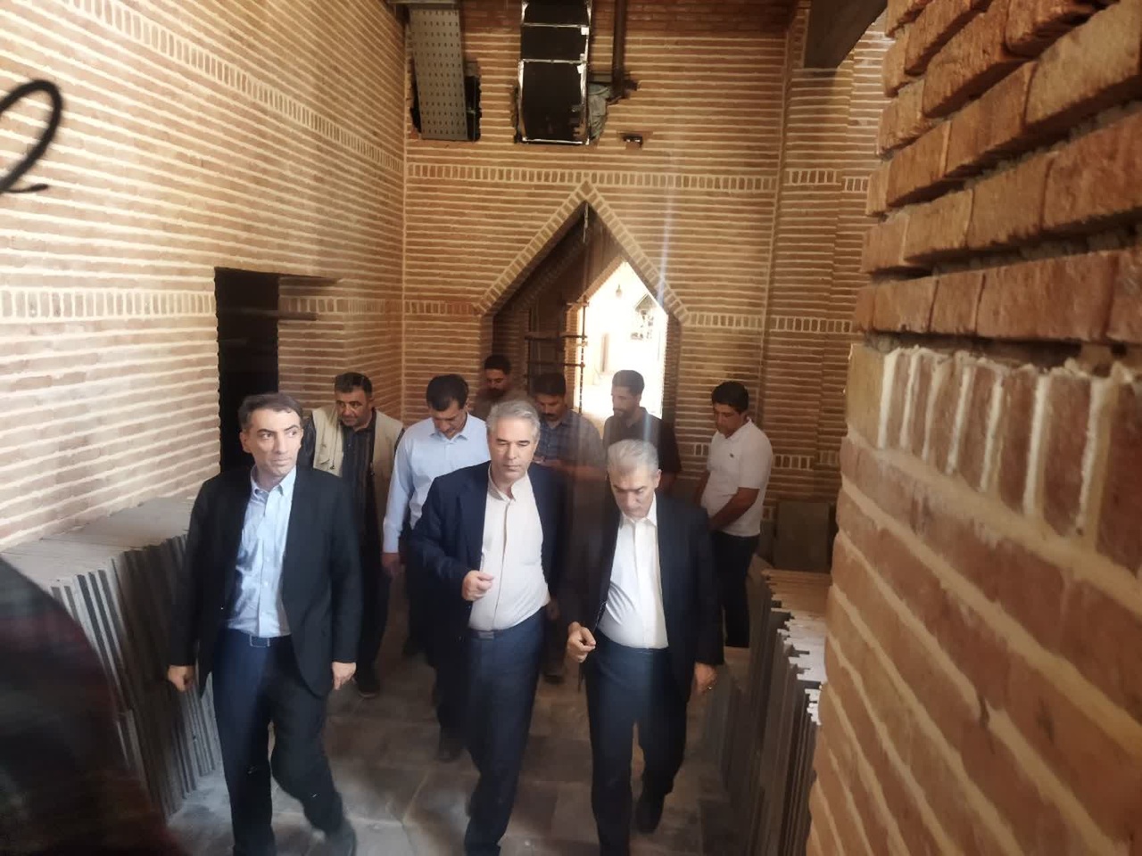 بازدید مقامات ارشد وزارت میراث‌فرهنگی از روند پیشرفت پروژه بارگاه شمس تبریزی خوی