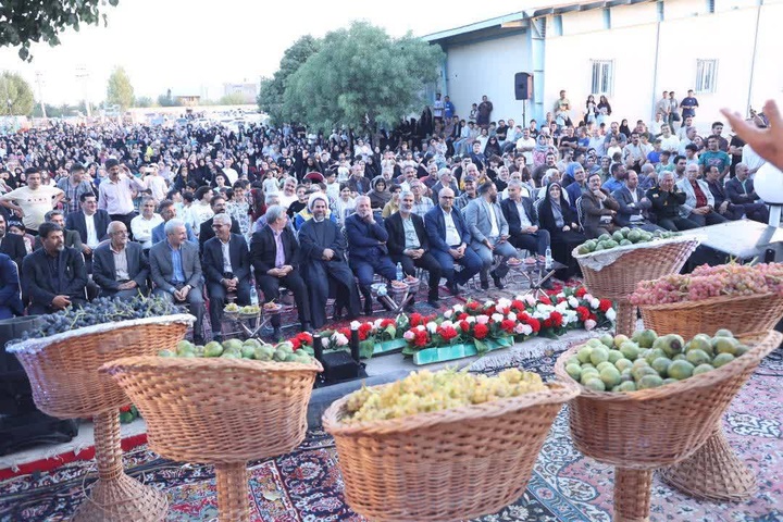 برگزاری نخستین جشنواره گردوی ضیاءآباد/ گامی نو در مسیر گردشگری شهرستان تاکستان