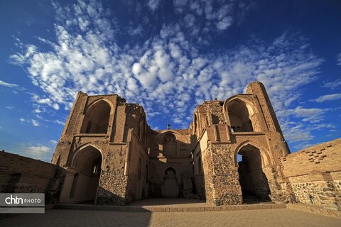 افین