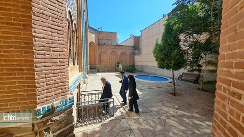 بازدید معاون وزیر میراث‌فرهنگی از خانه هنرهای سنتی و صنایع‌دستی آذربایجان غربی