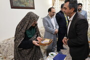 دیدار با مادر شهید سلطان مراد صابری همزمان با یادواره شهدای استان چهار محال وبختیاری