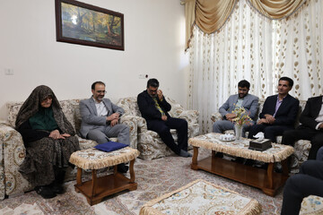 عزت کنونی جمهوری اسلامی ایران مرهون جانفشانی و رشادت شهداست
