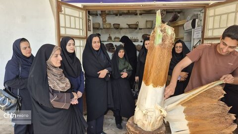 از قلعه باقرآباد تا «ناروت»؛ بانوان بافق در مسیر میراث و کارآفرینی