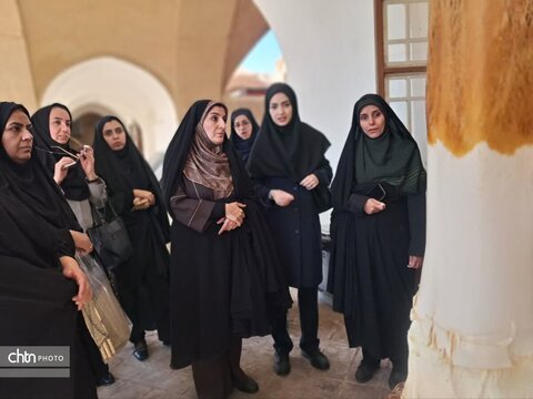 از قلعه باقرآباد تا «ناروت»؛ بانوان بافق در مسیر میراث و کارآفرینی