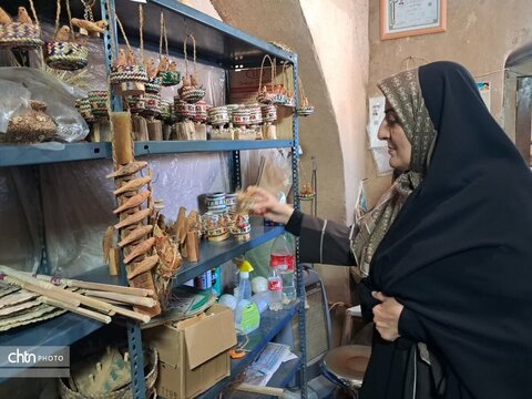 از قلعه باقرآباد تا «ناروت»؛ بانوان بافق در مسیر میراث و کارآفرینی