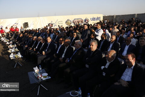 جشنواره انگور با حضور وزیر میراث فرهنگی در ملکان