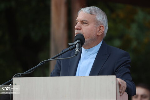 افتتاح خانه پدری استاد شهریار با حضور وزیر میراث فرهنگی و وزیر جهاد کشاورزی در روستای خشکناب بستان آباد