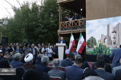 افتتاح خانه پدری استاد شهریار با حضور وزیر میراث فرهنگی و وزیر جهاد کشاورزی در روستای خشکناب بستان آباد