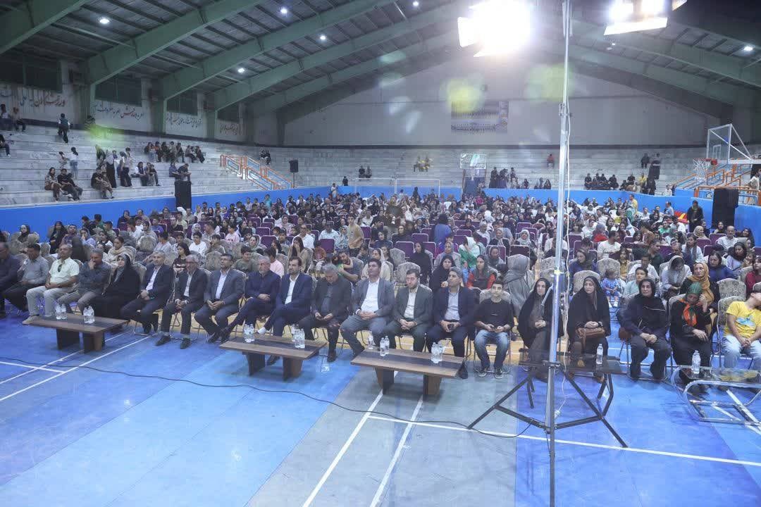 چهارمین جشنواره پسته بوئین‌زهرا برگزار شد