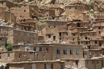 معماری آینده کرمانشاه باید با حفظ اصالت و هویت تاریخی شکل بگیرد