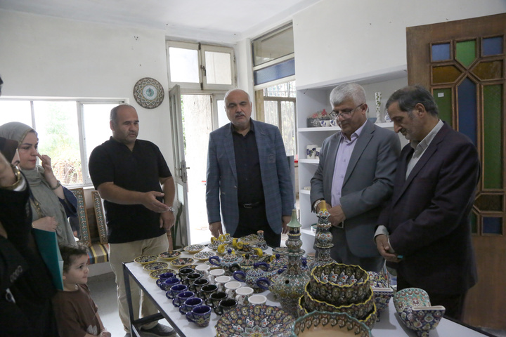 بازدید معاون استاندار گلستان از چهار مرکز صنایع‌دستی بندرگز