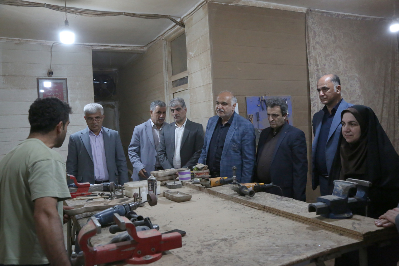 ۴ کارگاه صنایع‌دستی کردکوی میزبان معاون اقتصادی استاندار گلستان/ بررسی نیازهای توسعه تولید و اشتغال