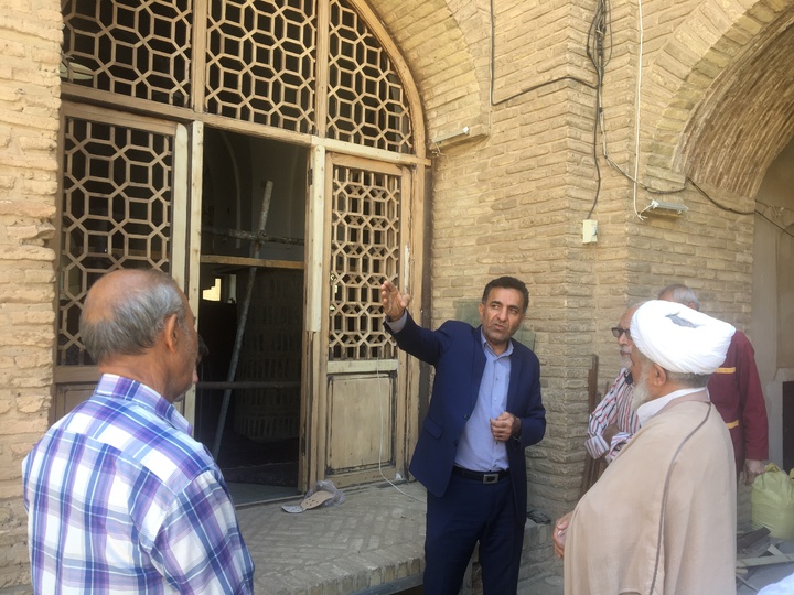 مرمت و بازپیرایی عناصر چوبی مسجد جامع سمنان بررسی شد