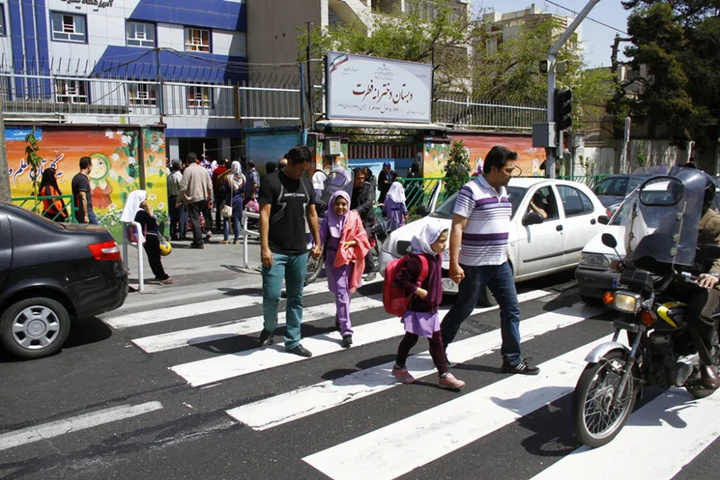 ترافیک شهری تحت تأثیر بازگشایی مدارس/ حضور پلیس در اطراف ۶۰۰ مدرسه حاشیه راه‌های کشور