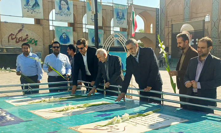 مسئولان میراث‌فرهنگی به مقام شهدای امیرچقماق ادای احترام کردند