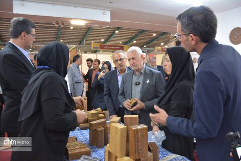 هفدهمین نمایشگاه سراسری صنایع‌دستی ایران در یزد گشایش یافت؛ گردهمایی هنرمندان ۲۰ استان در ۲۳۰ غرفه