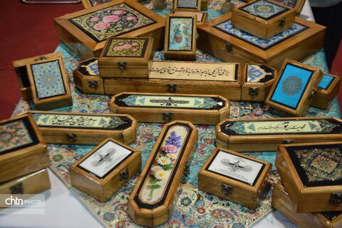 هفدهمین نمایشگاه سراسری صنایع‌دستی ایران در یزد گشایش یافت؛ گردهمایی هنرمندان ۲۰ استان در ۲۳۰ غرفه