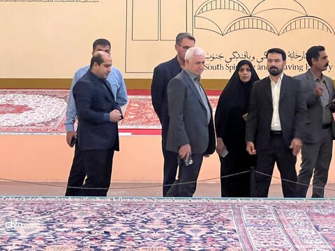 روایت تار و پود ایران در قاب یک موزه تاریخی؛ بازدید معاون صنایع‌دستی از موزه تار و پود یزد
