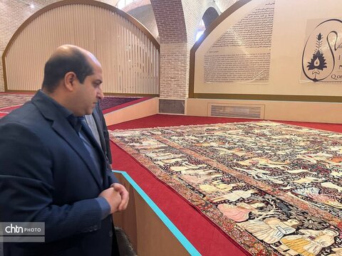 روایت تار و پود ایران در قاب یک موزه تاریخی؛ بازدید معاون صنایع‌دستی از موزه تار و پود یزد