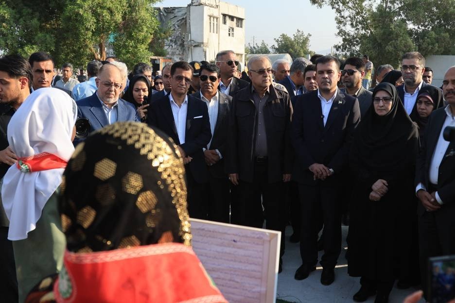 زنگ مهر و مقاومت در میناب نواخته شد