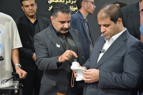 از نقش خیال تا عطر نان؛ بازدید معاون استاندار یزد از جلوه‌های هنر و فرهنگ ایرانی