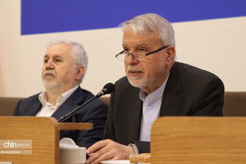 نشست شورای معاونان، مشاوران، مدیران کل ستادی و استانی با وزیر میراث‌فرهنگی، گردشگری وصنایع دستی