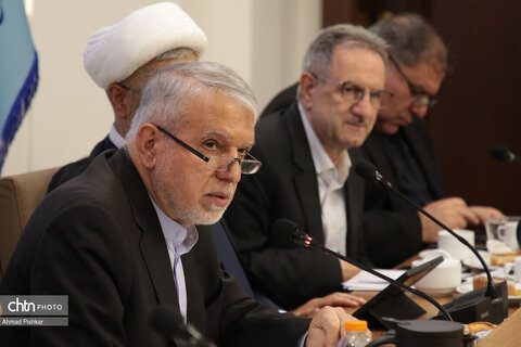 نشست شورای معاونان، مشاوران، مدیران کل ستادی و استانی با وزیر میراث‌فرهنگی، گردشگری وصنایع دستی