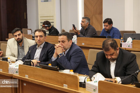 نشست شورای معاونان، مشاوران، مدیران کل ستادی و استانی با وزیر میراث‌فرهنگی، گردشگری وصنایع دستی