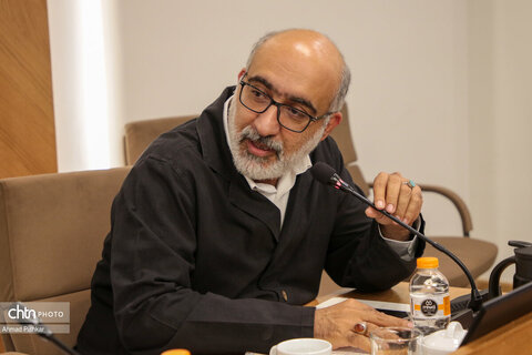 نشست شورای معاونان، مشاوران، مدیران کل ستادی و استانی با وزیر میراث‌فرهنگی، گردشگری وصنایع دستی