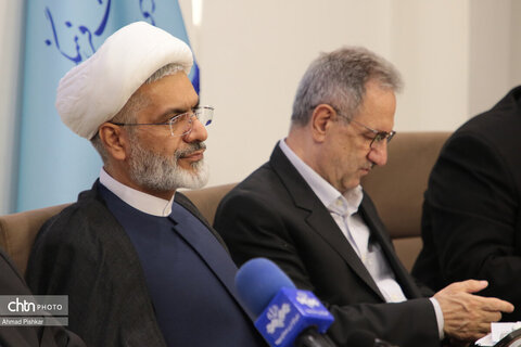 نشست شورای معاونان، مشاوران، مدیران کل ستادی و استانی با وزیر میراث‌فرهنگی، گردشگری وصنایع دستی