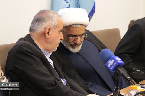 نشست شورای معاونان، مشاوران، مدیران کل ستادی و استانی با وزیر میراث‌فرهنگی، گردشگری وصنایع دستی